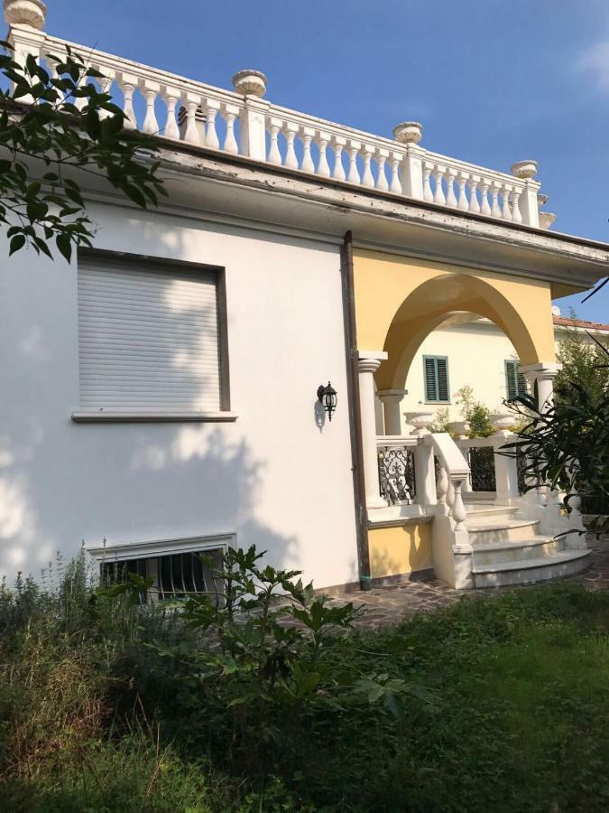 Stefano'S House Villa Rimini Bagian luar foto